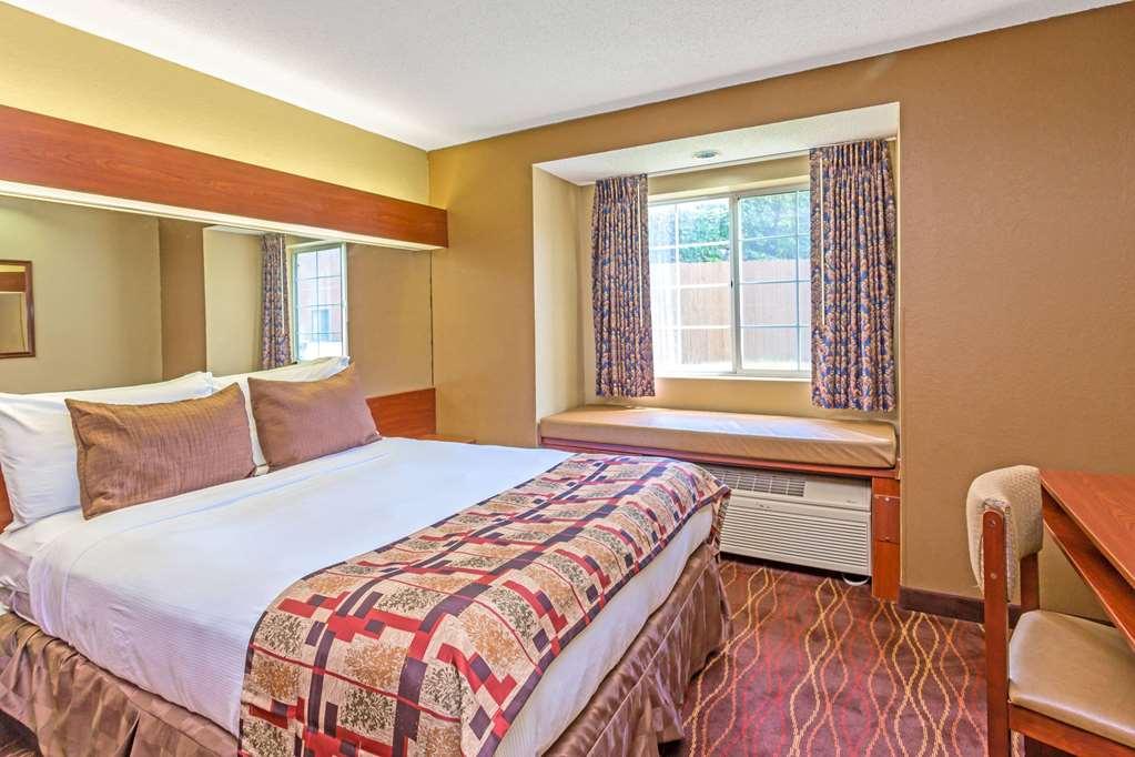 Microtel Inn & Suites By Wyndham Norcross Chambre photo